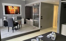 Gardenia Luxury Room